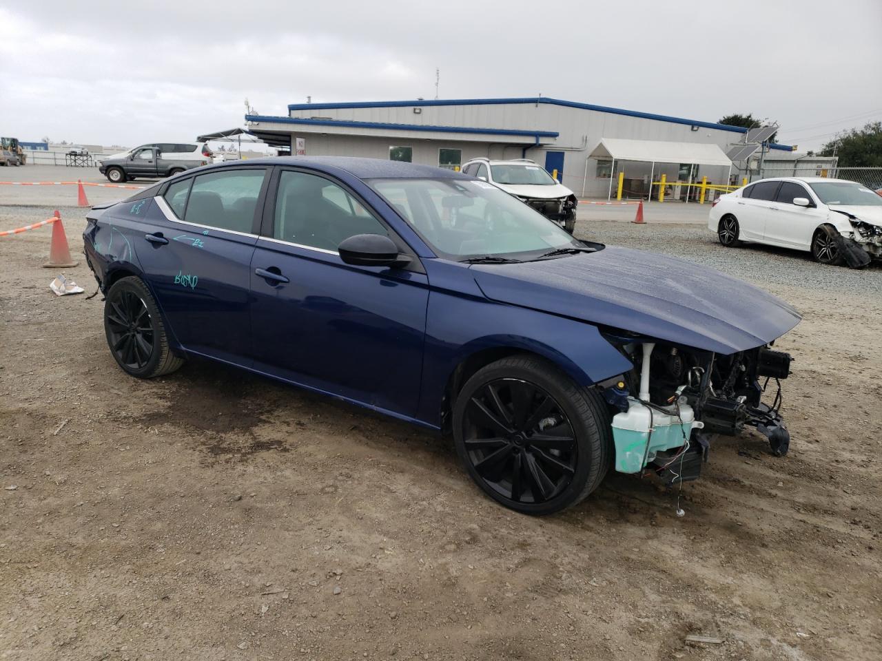 2021 Nissan Altima - Image 4