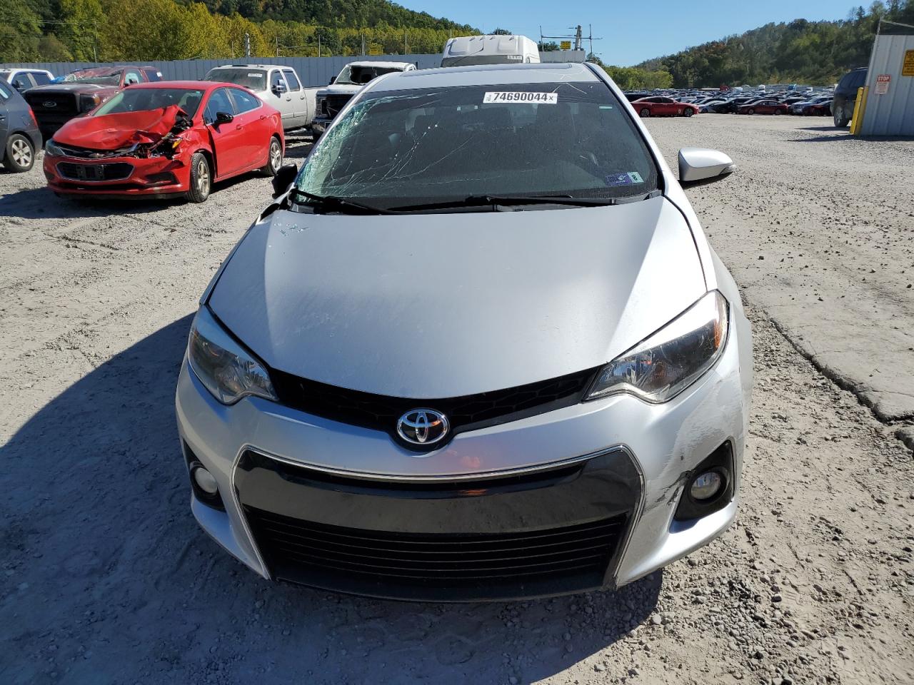 2T1BURHE2FC238710 2015 Toyota Corolla L