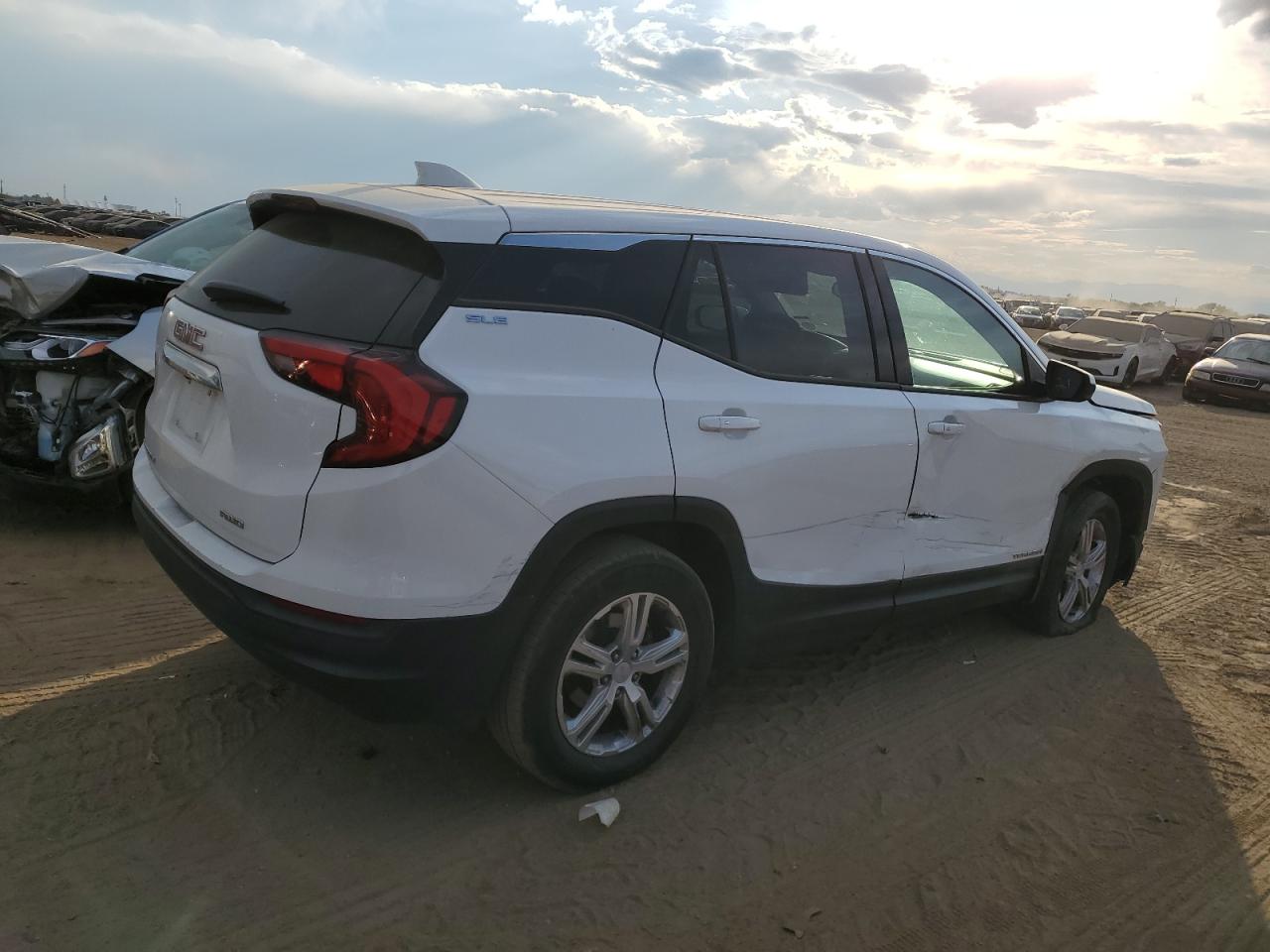 2020 GMC Terrain - Image 3