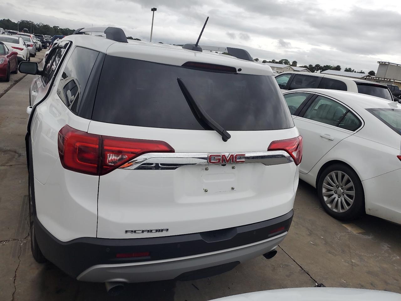 1GKKNNLS9JZ144250 2018 GMC Acadia Slt