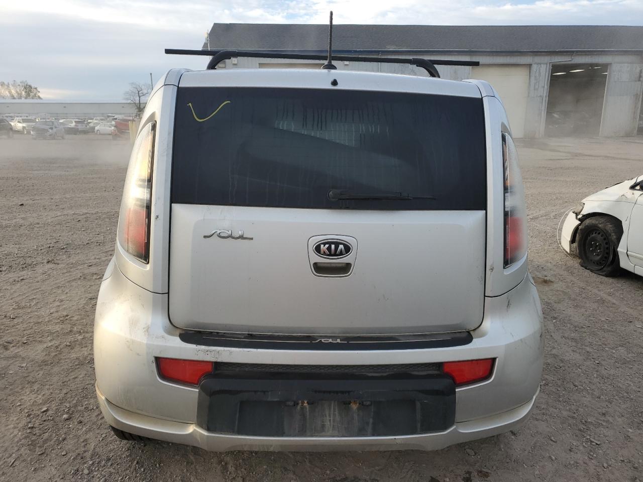 KNDJT2A25B7311084 2011 Kia Soul +