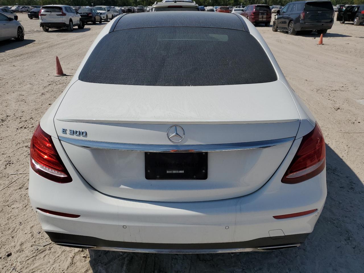 2017 Mercedes-Benz E 300 VIN: WDDZF4JB5HA034010 Lot: 73219164