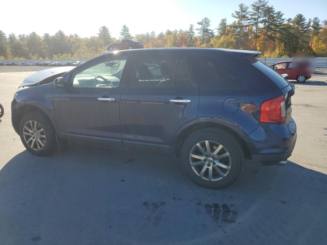 2011 Ford Edge - Image 2