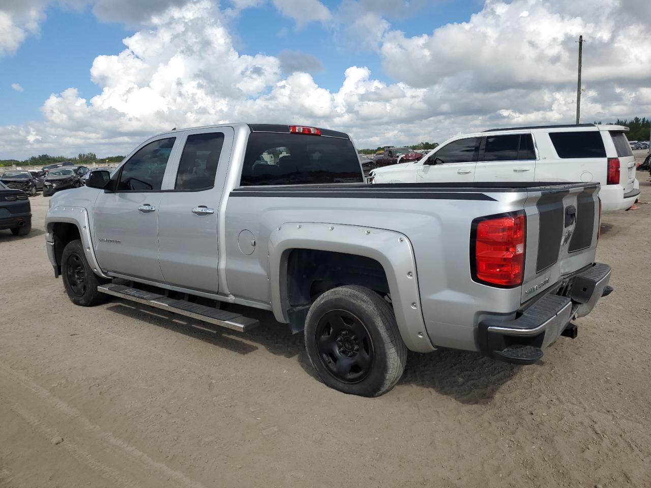 2015 Chevrolet Silverado - Image 2