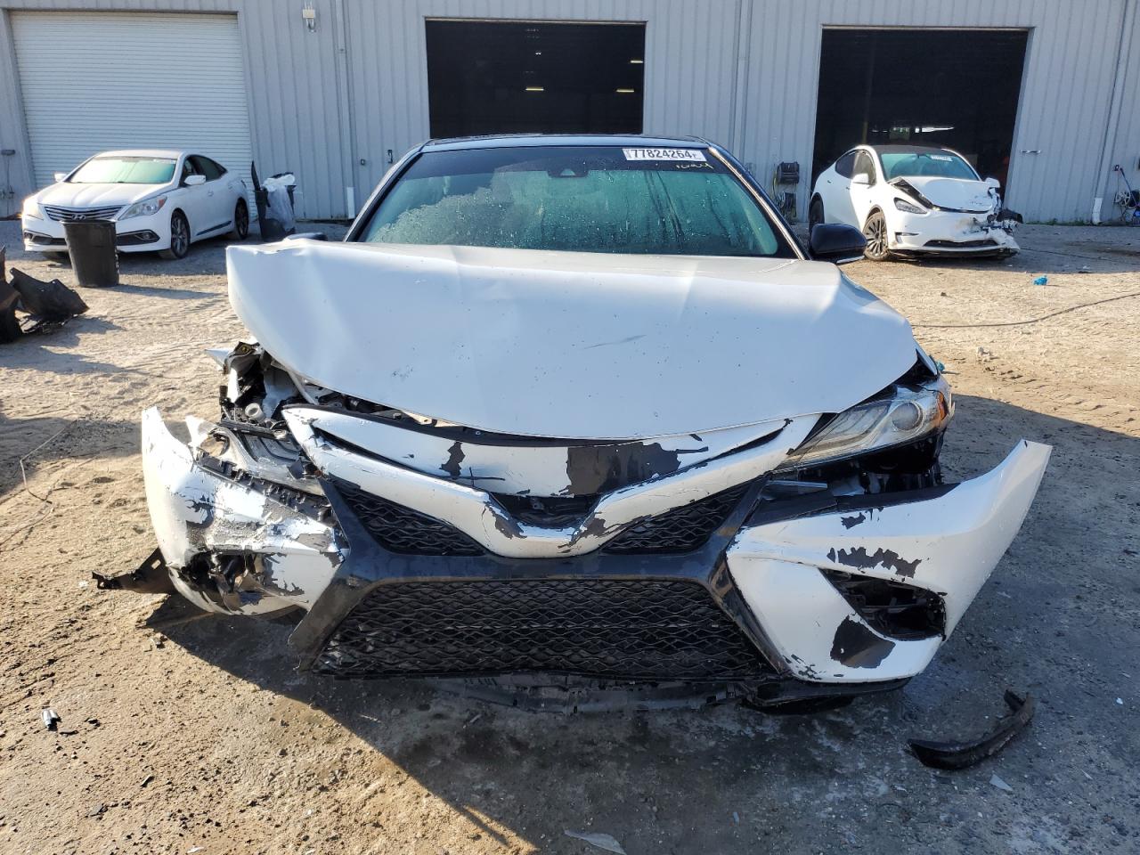 2019 Toyota Camry - Image 5