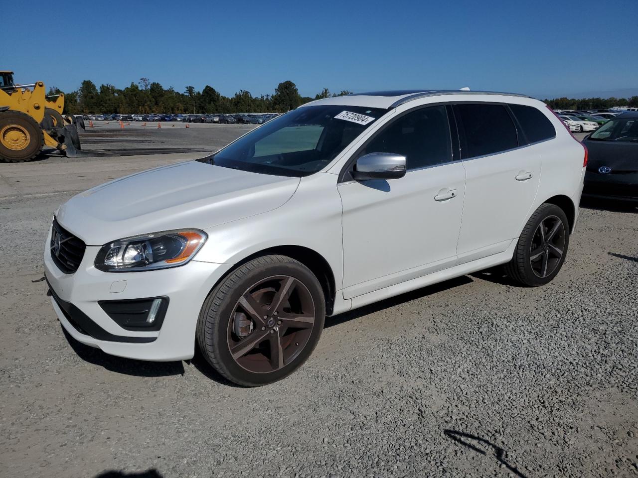 VIN YV4902RS3F2664715 2015 VOLVO XC60 no.1