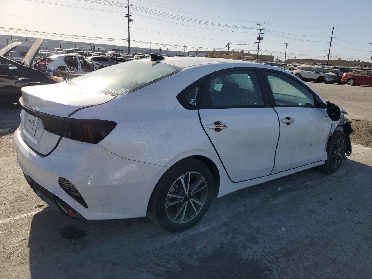 2023 Kia Forte - Image 3