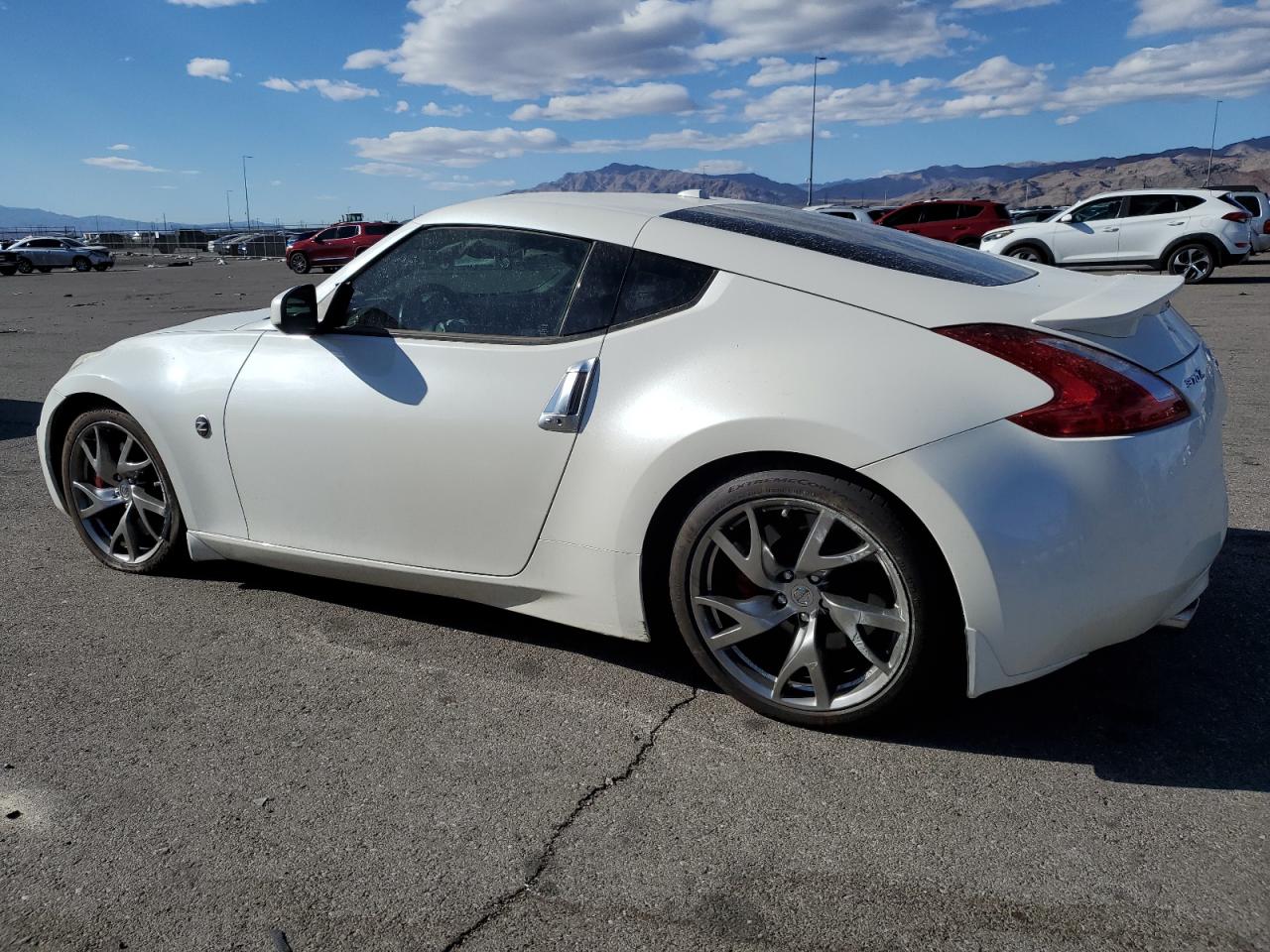 2017 Nissan 370Z - Image 2