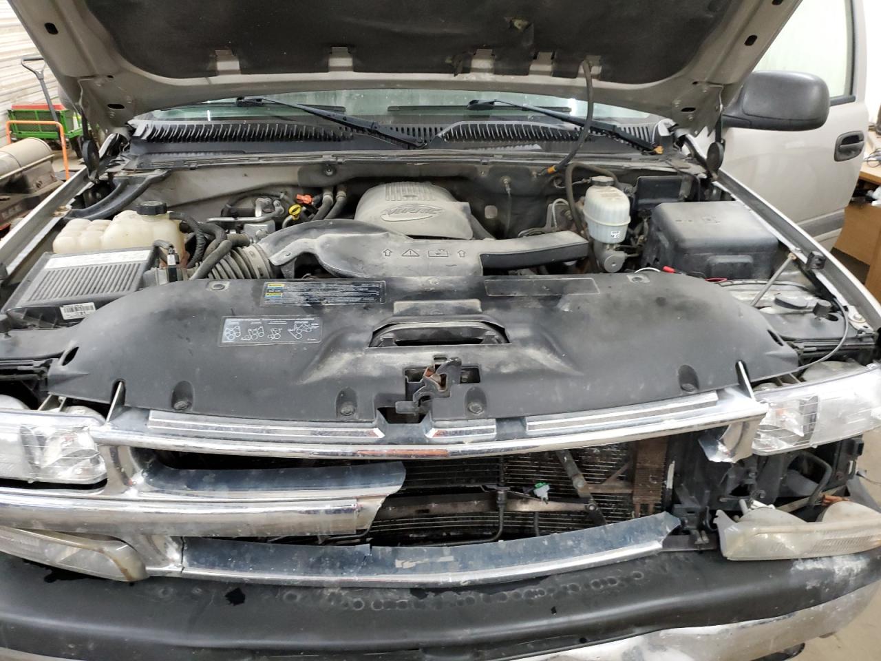 2005 Chevrolet Tahoe - Image 12