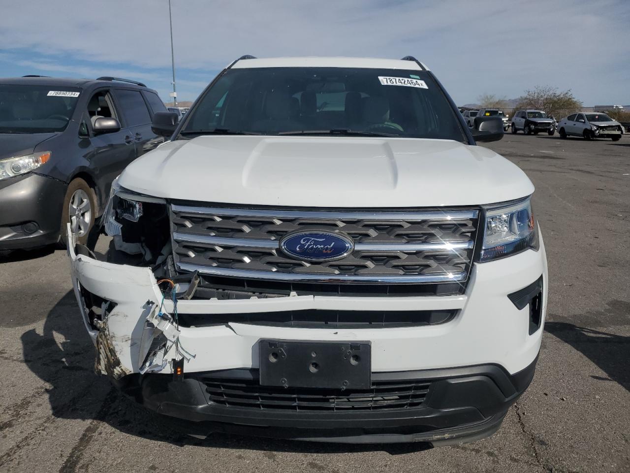 2018 Ford Explorer - Image 5