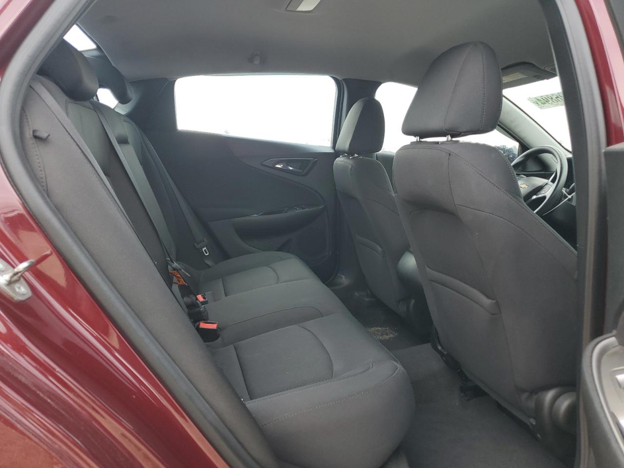 2016 Chevrolet Malibu - Image 11
