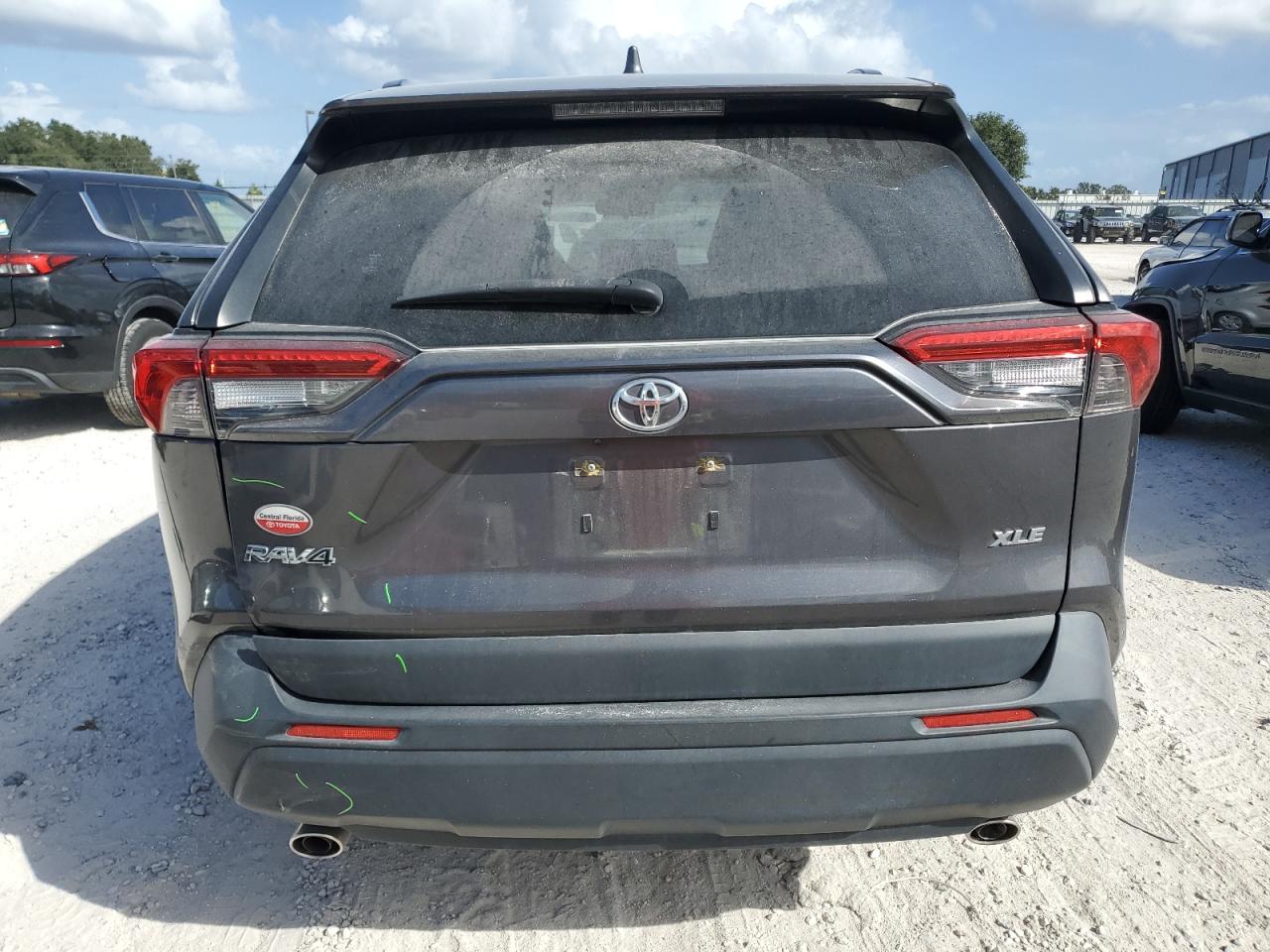 2020 Toyota Rav4 Xle Premium VIN: JTMC1RFV1LJ020984 Lot: 77312274