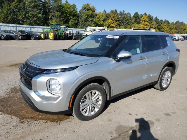 2023 Mitsubishi Outlander Es