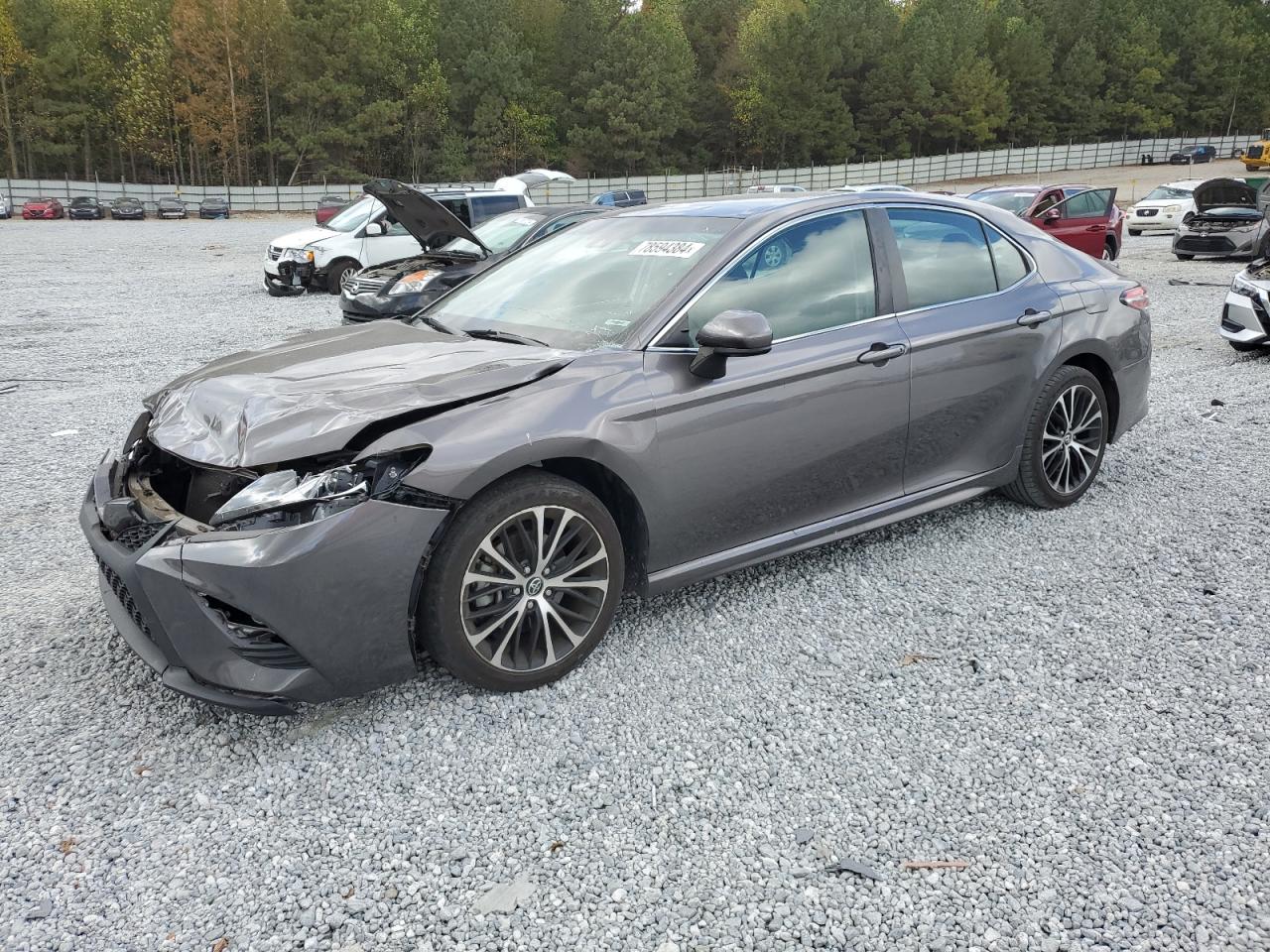 VIN 4T1B11HKXJU535697 2018 TOYOTA CAMRY no.1