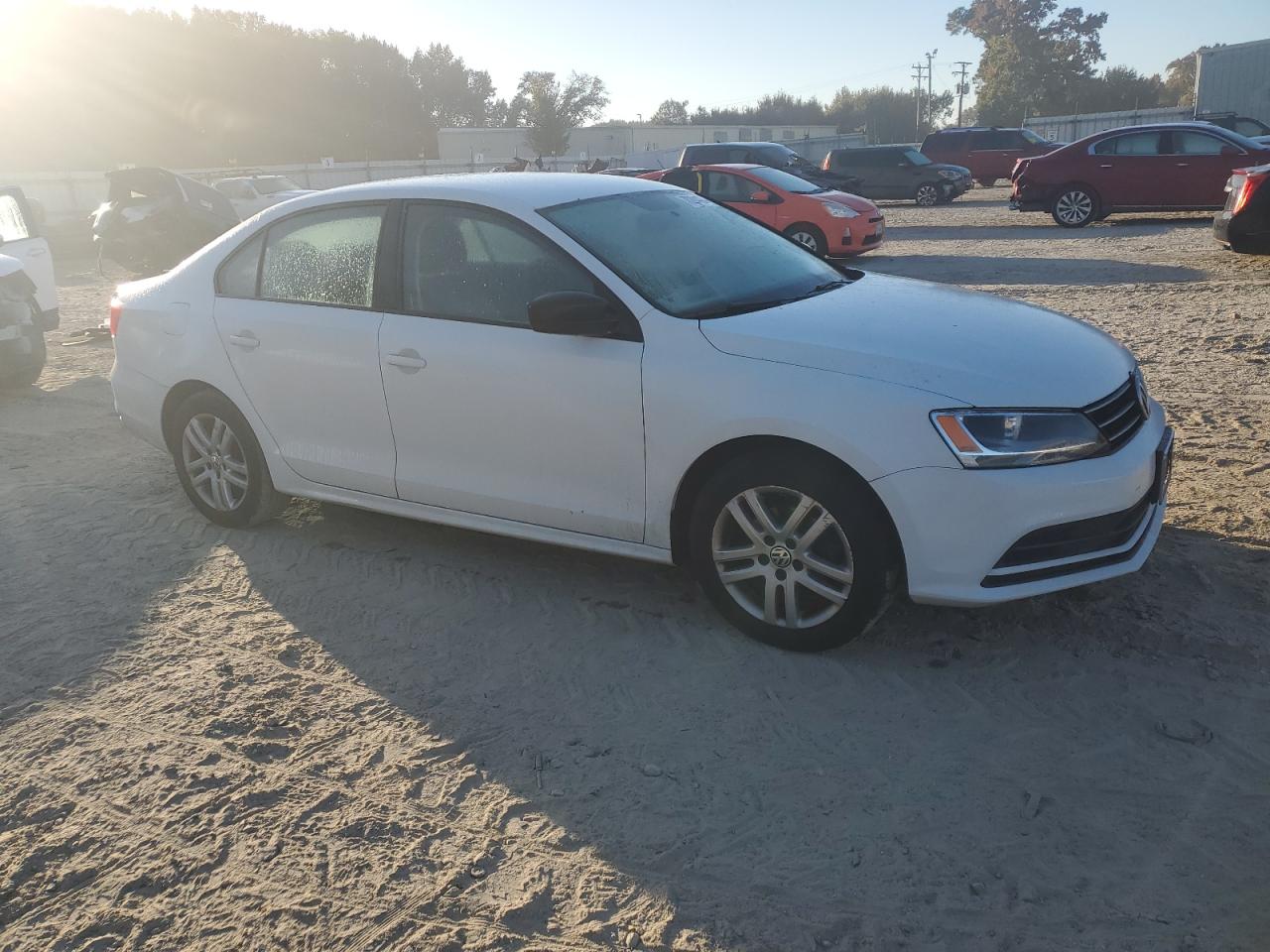 2015 Volkswagen Jetta - Image 4