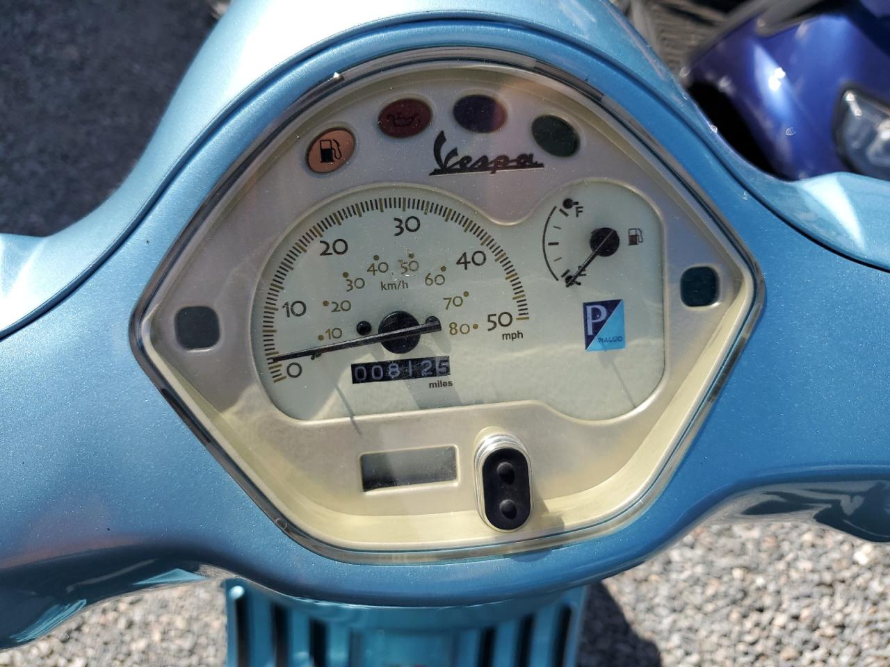 ZAPC386B7C5301396 2012 Vespa Lx 50