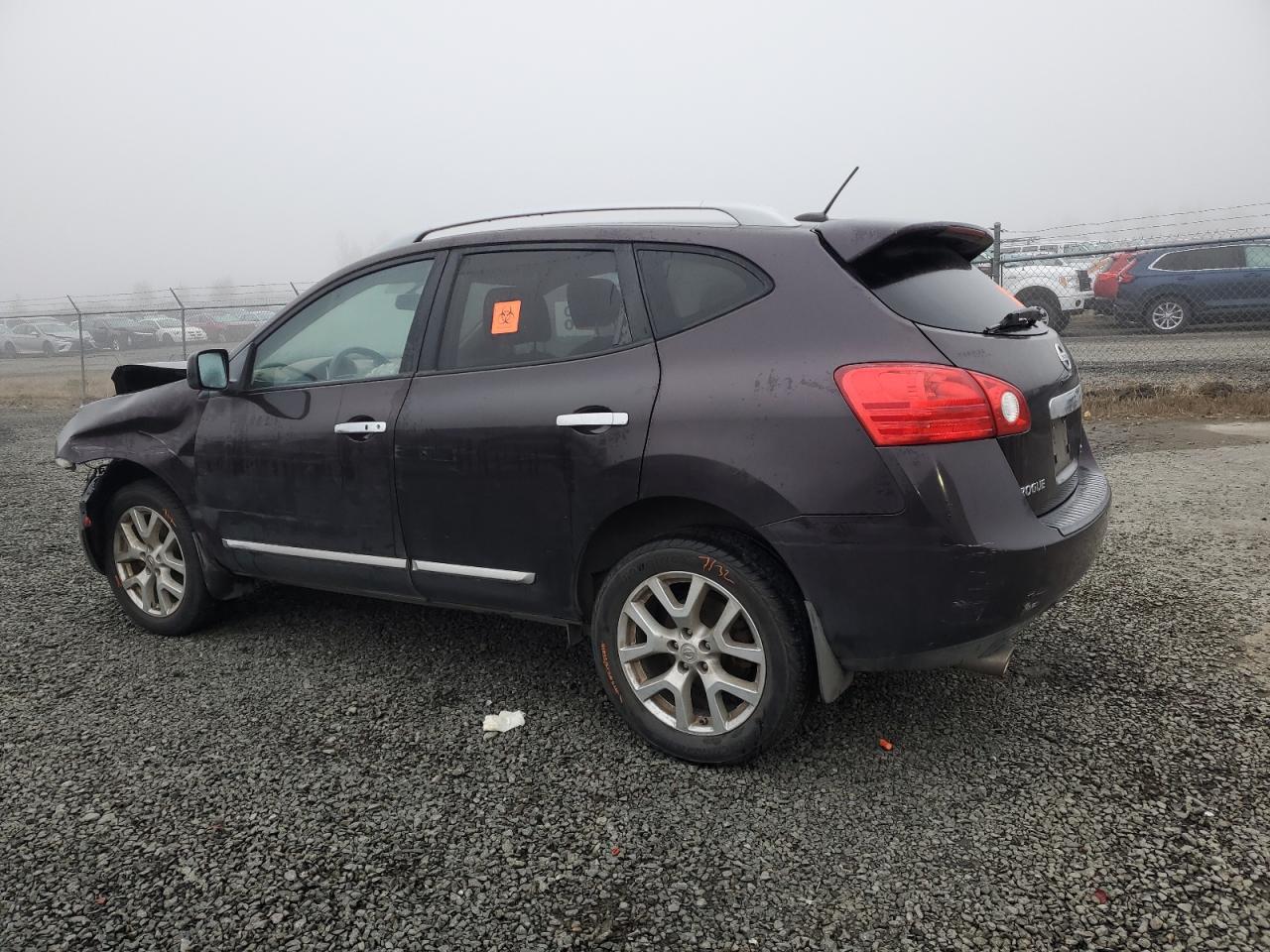 2011 Nissan Rogue - Image 2