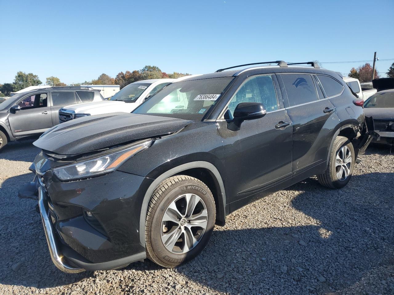 2020 Toyota Highlander - Image 1