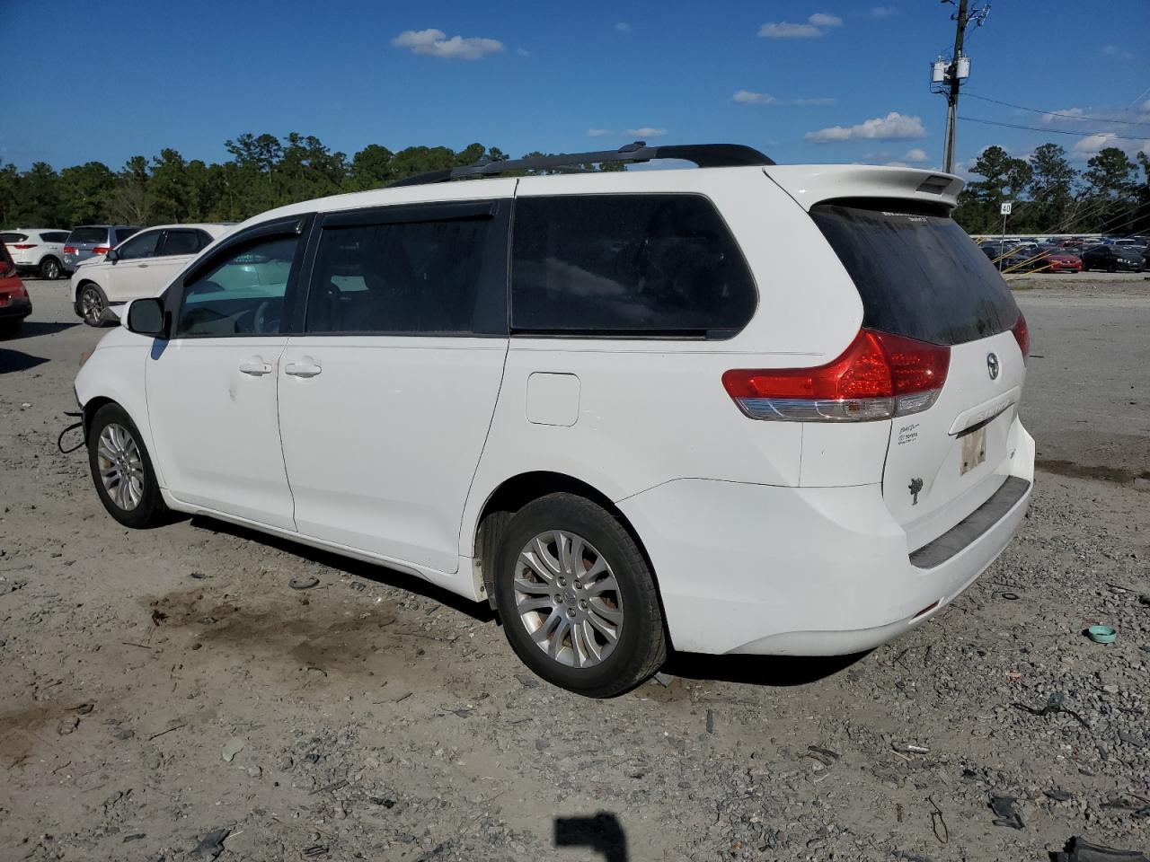 2012 Toyota Sienna Xle VIN: 5TDYK3DC2CS234239 Lot: 76592654