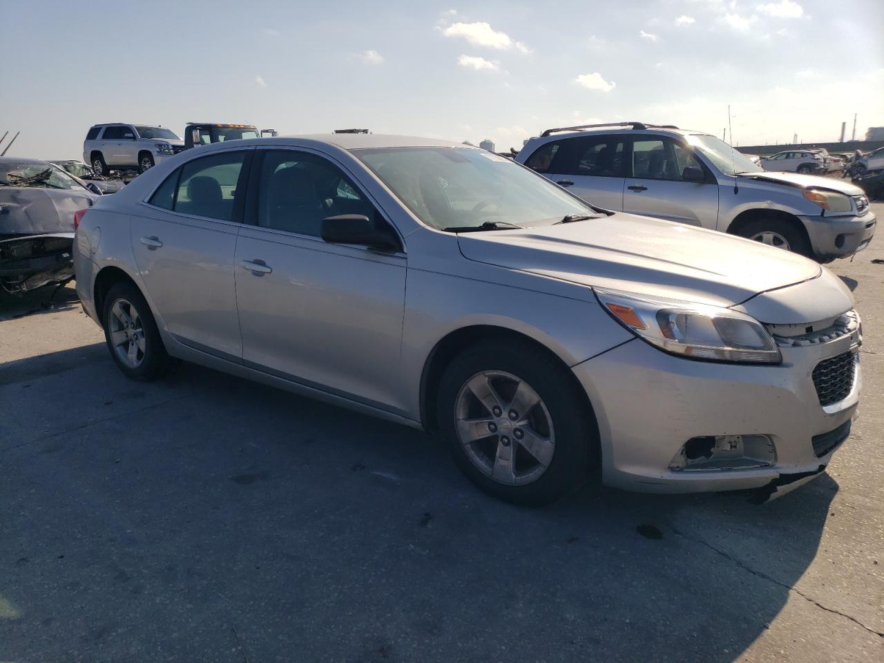 2016 Chevrolet Malibu - Image 4