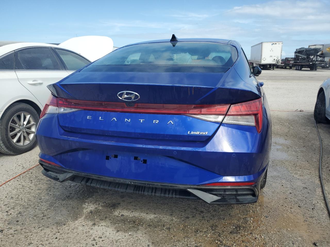 KMHLP4AG4NU329775 2022 Hyundai Elantra Limited