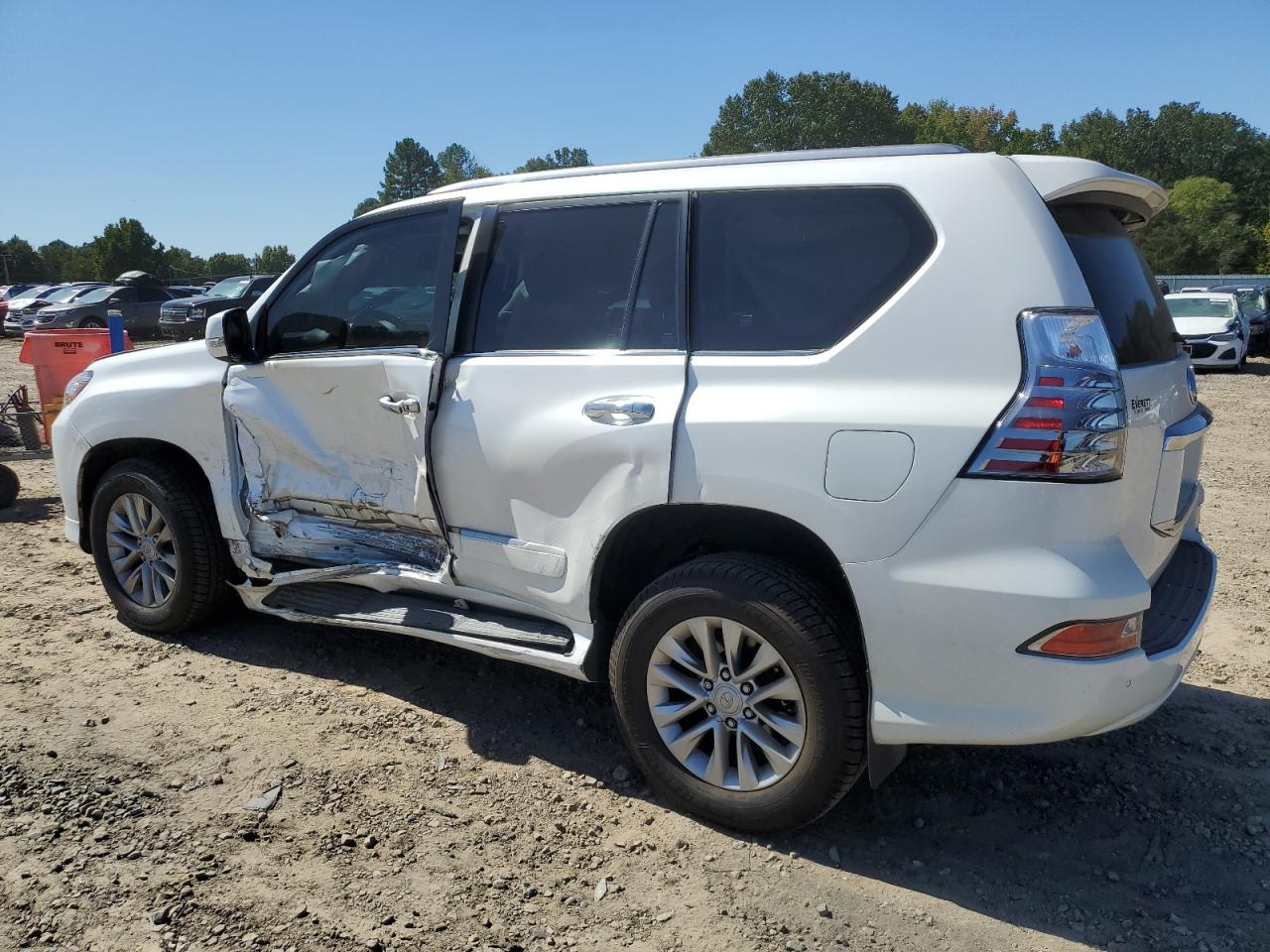 JTJBM7FX5G5120753 2016 LEXUS GX - Image 2