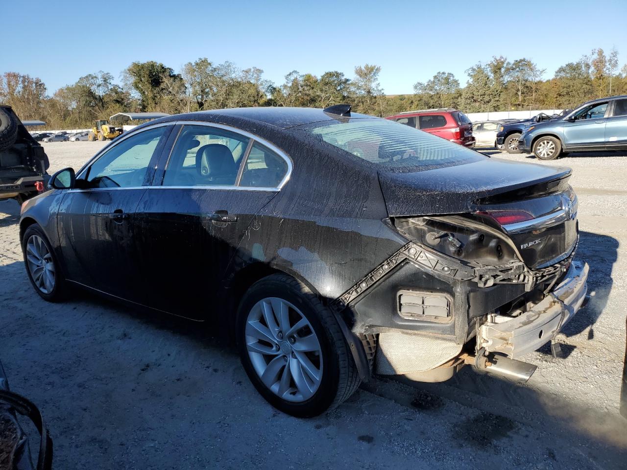 2016 Buick Regal - Image 2