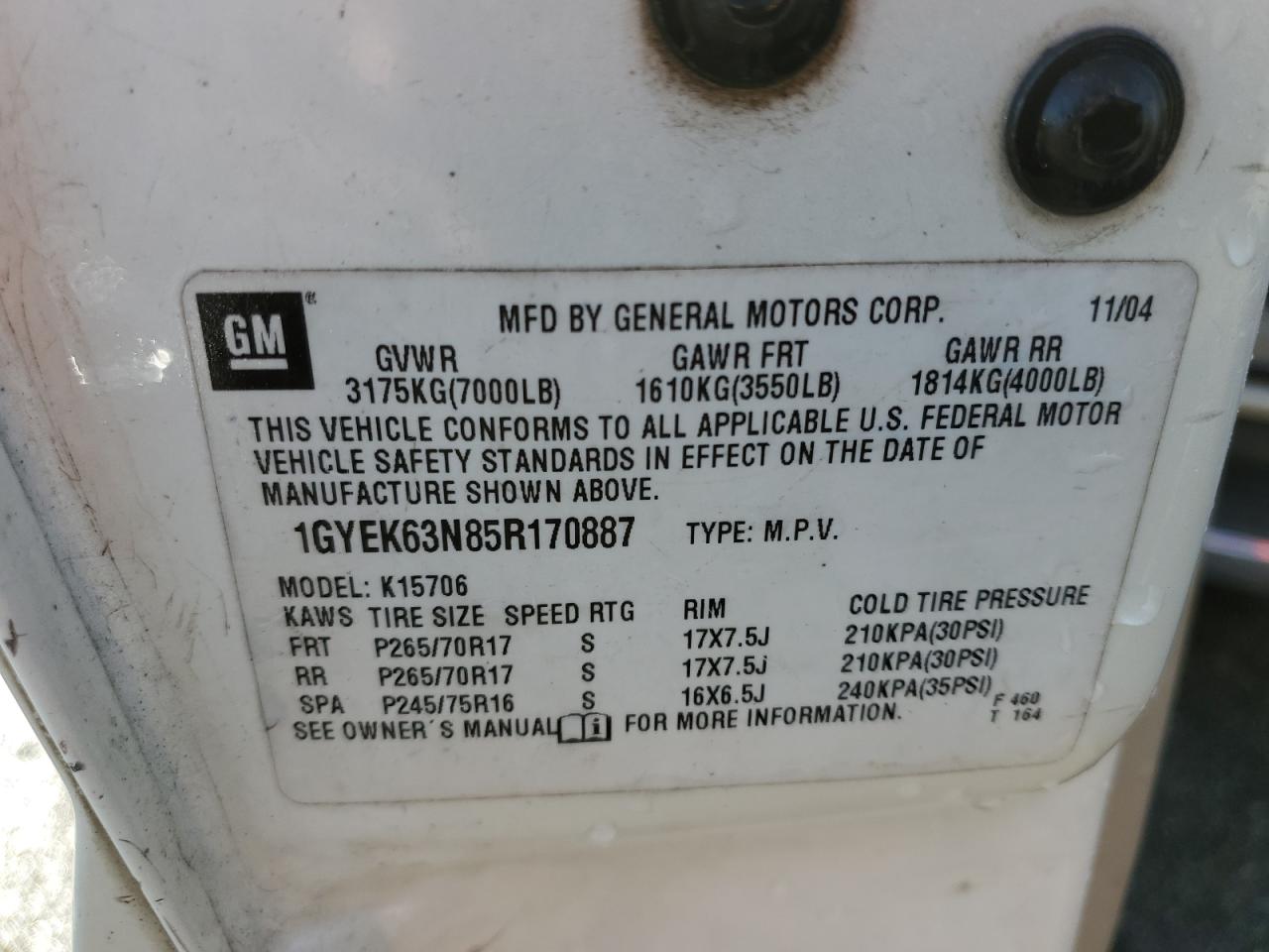 2005 Cadillac Escalade - Image 13