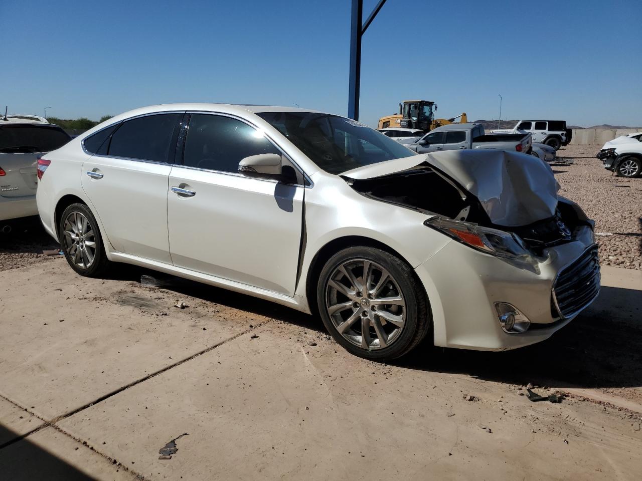 2013 Toyota Avalon - Image 4
