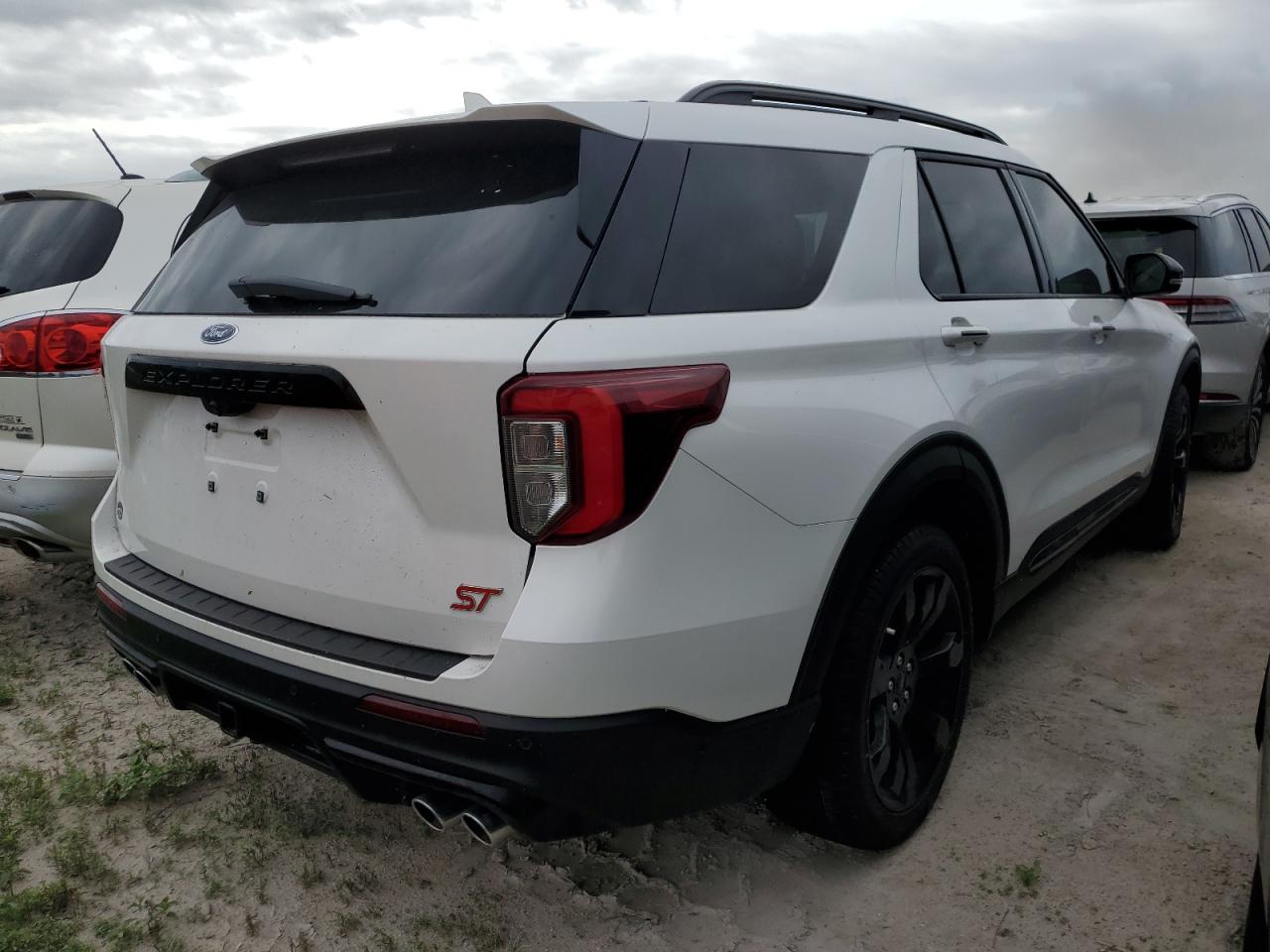 2021 Ford Explorer - Image 3