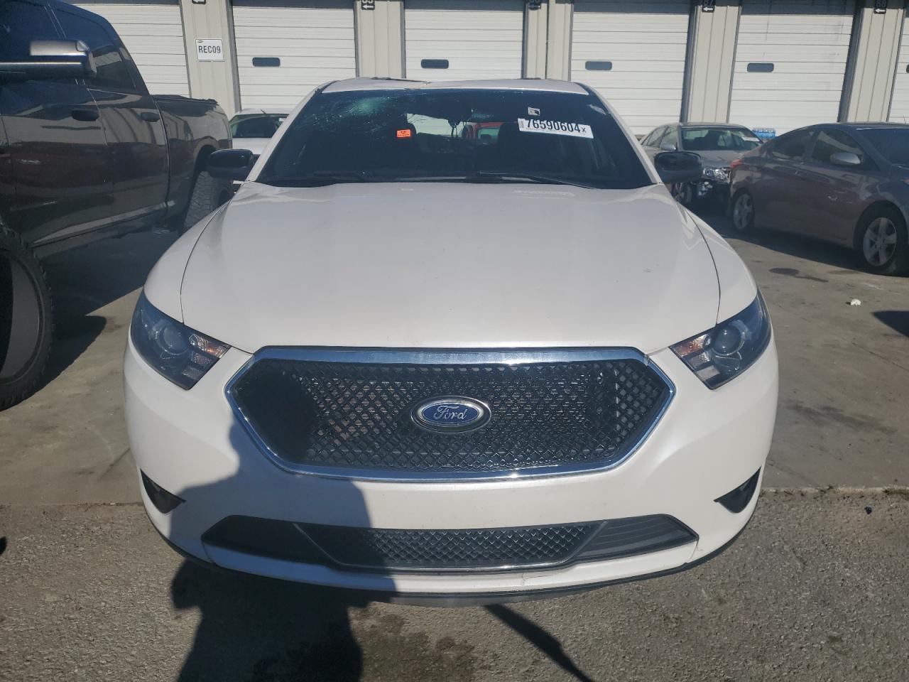 2015 Ford Taurus - Image 5