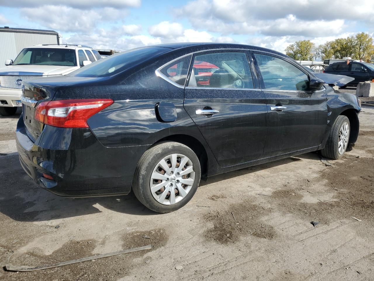 2019 Nissan Sentra - Image 3
