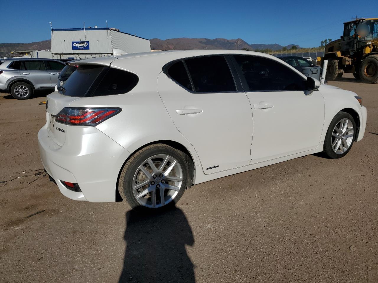 VIN JTHKD5BHXH2299038 2017 LEXUS CT 200 no.3