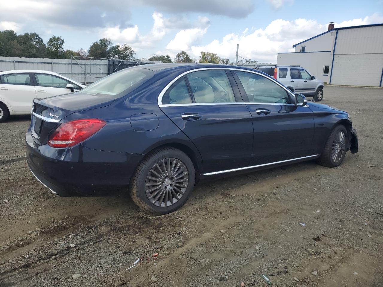 VIN 55SWF4KB0FU060061 2015 MERCEDES-BENZ C-CLASS no.3