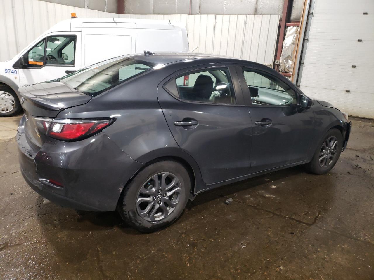 2019 Toyota Yaris - Image 3