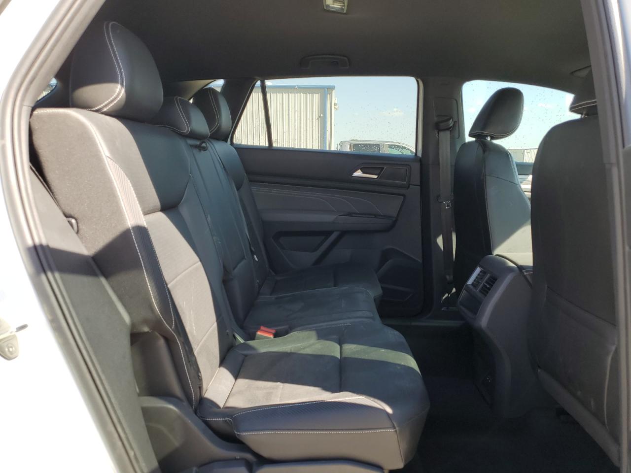 2021 Volkswagen Atlas - Image 11