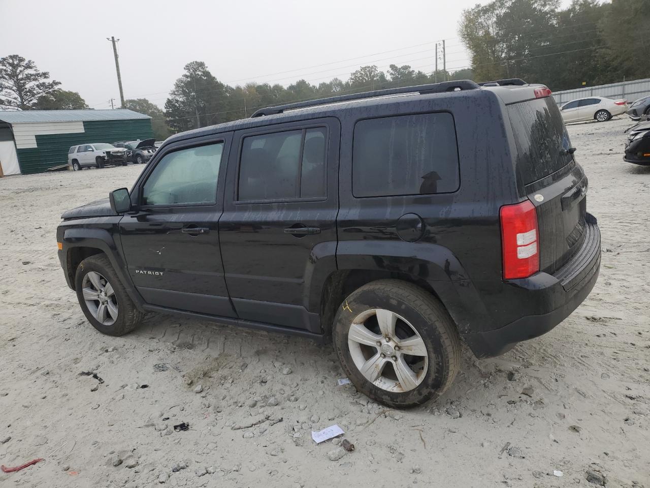 2016 Jeep Liberty (Patriot) - Image 2