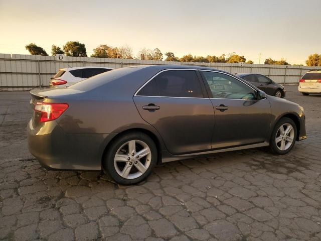  TOYOTA CAMRY 2013 Szary