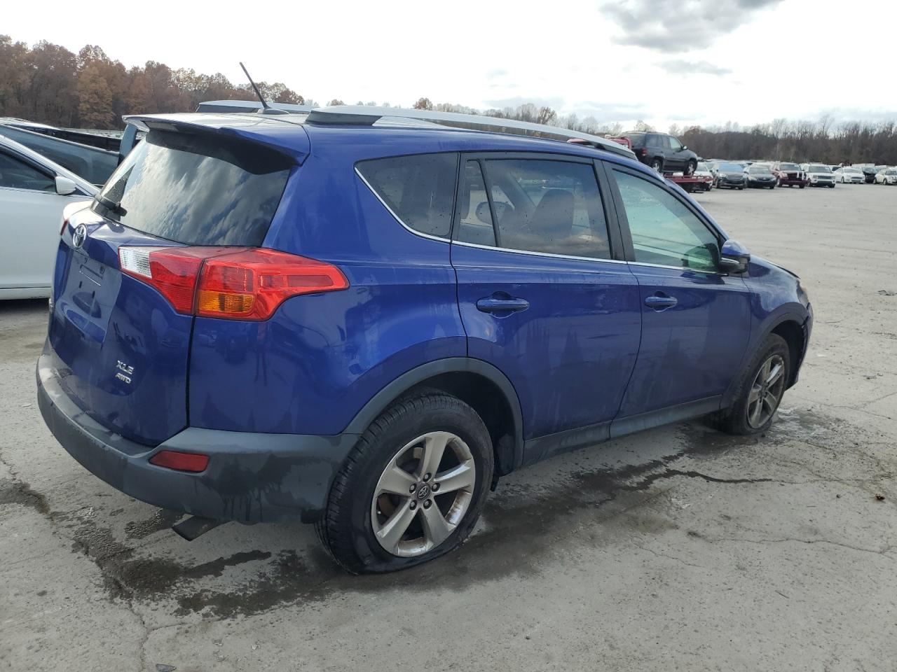 VIN 2T3RFREV7FW389741 2015 TOYOTA RAV4 no.3