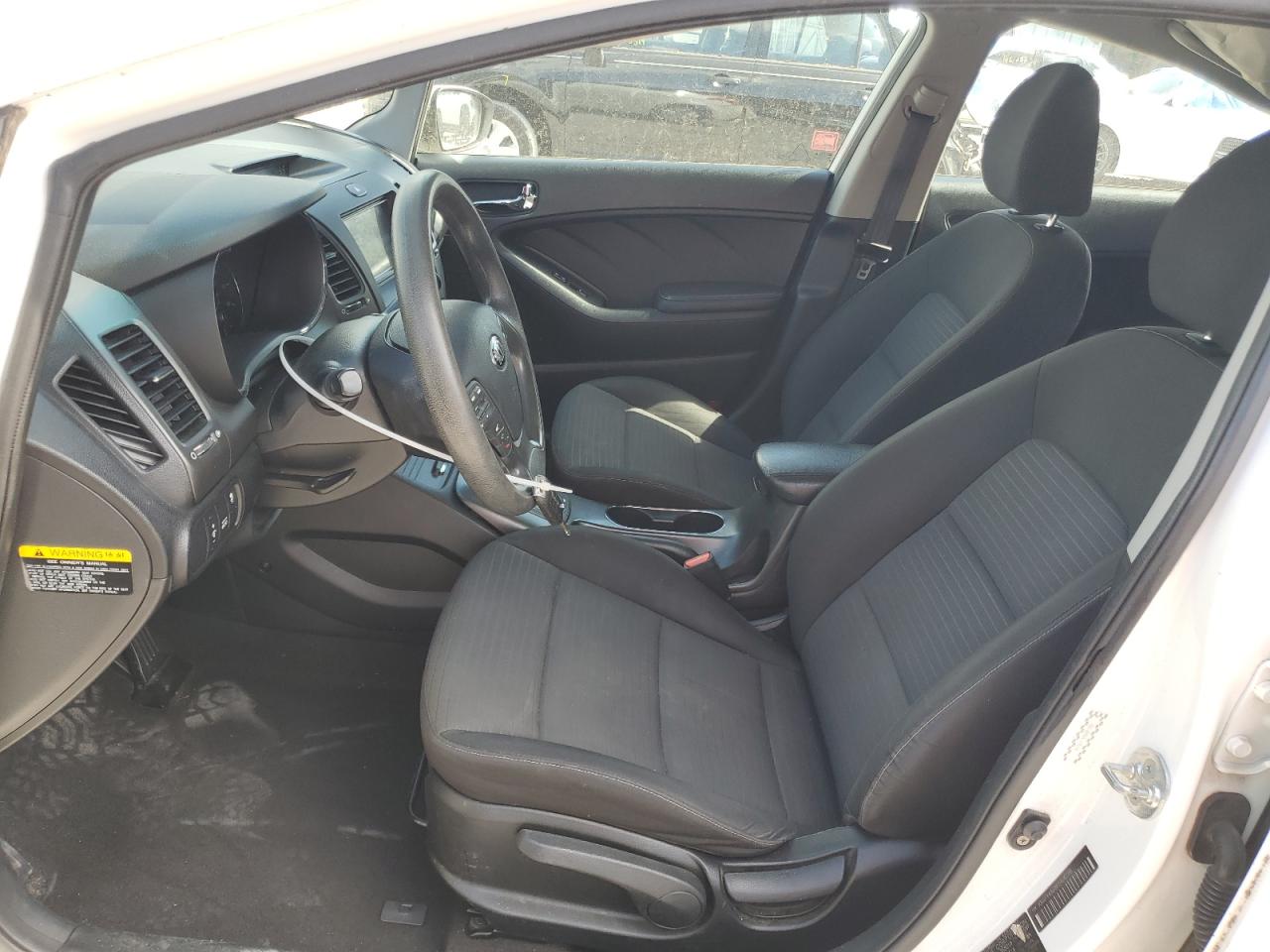 2015 Kia Forte - Image 7
