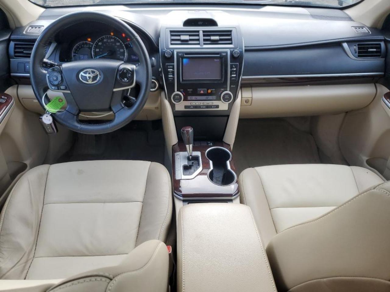 2014 Toyota Camry - Image 8