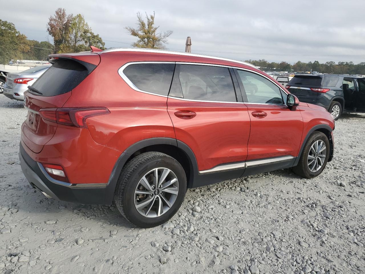 2019 Hyundai Santa Fe - Image 3