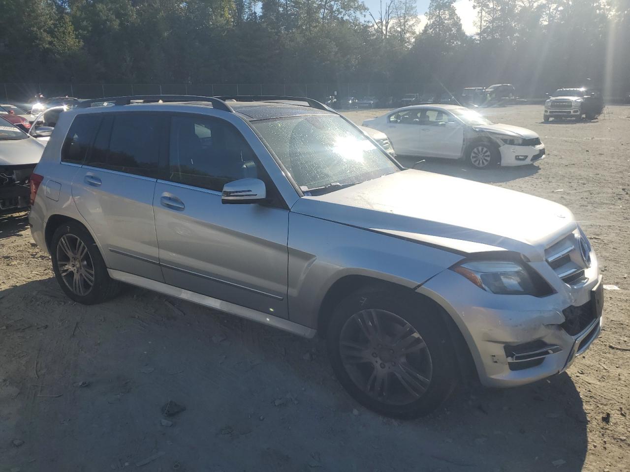 VIN WDCGG8JB7FG396639 2015 MERCEDES-BENZ GLK-CLASS no.4