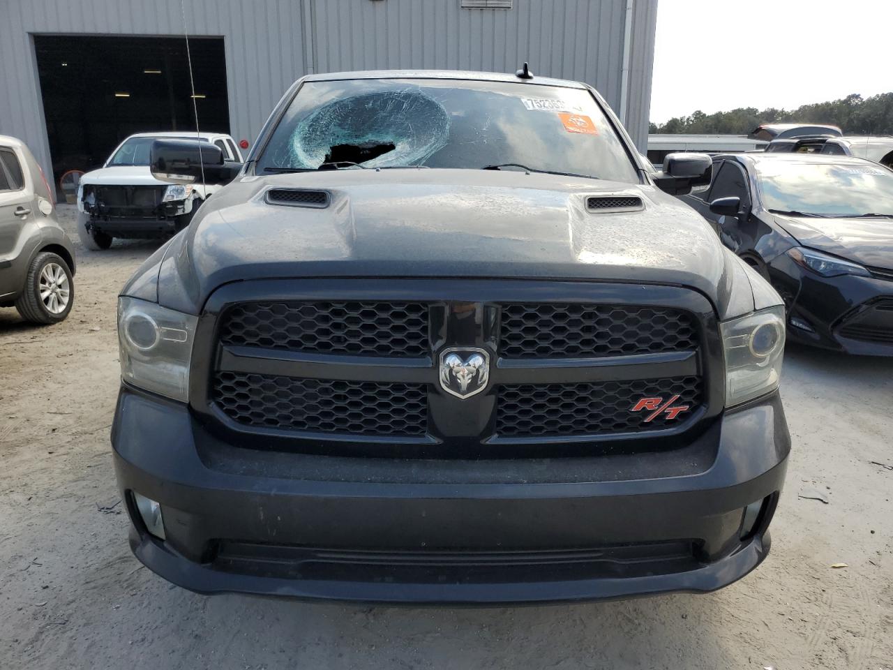 2014 Ram 1500 Sport VIN: 3C6JR6CT0EG290186 Lot: 75236354