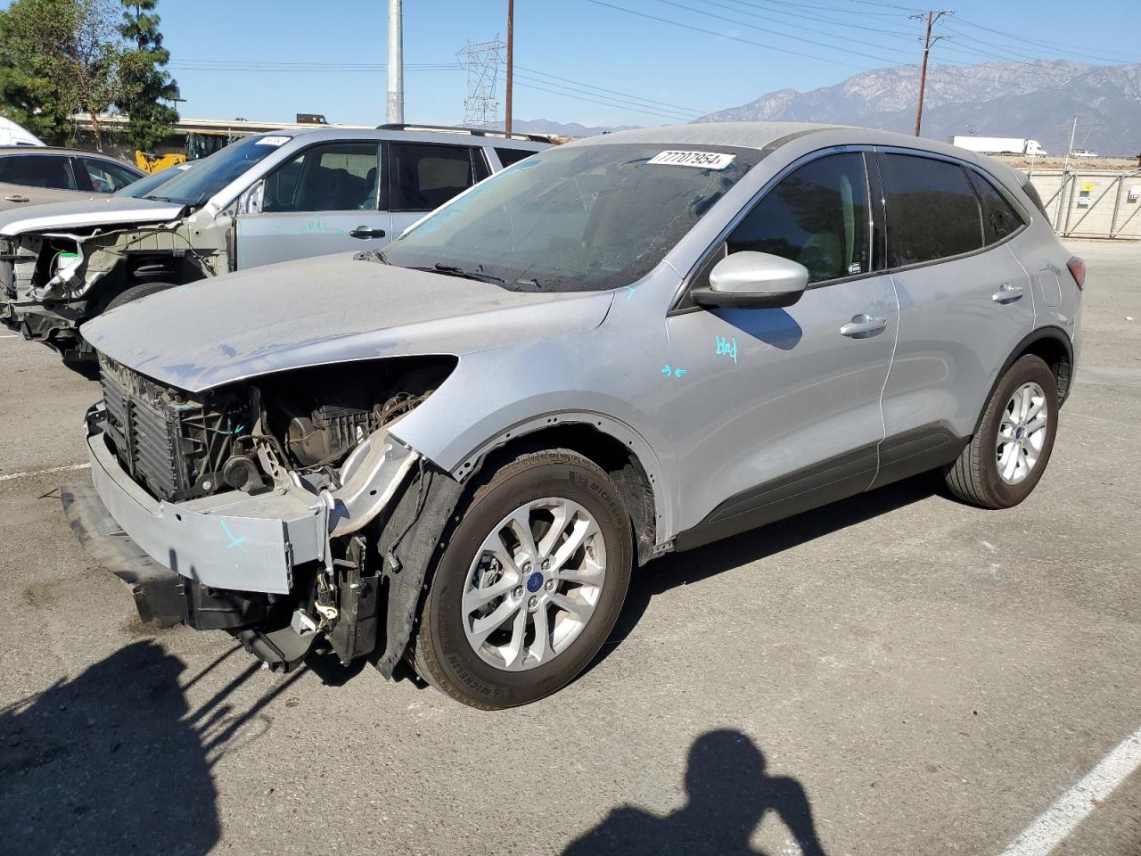 VIN 1FMCU0G63LUB49328 2020 FORD ESCAPE no.1