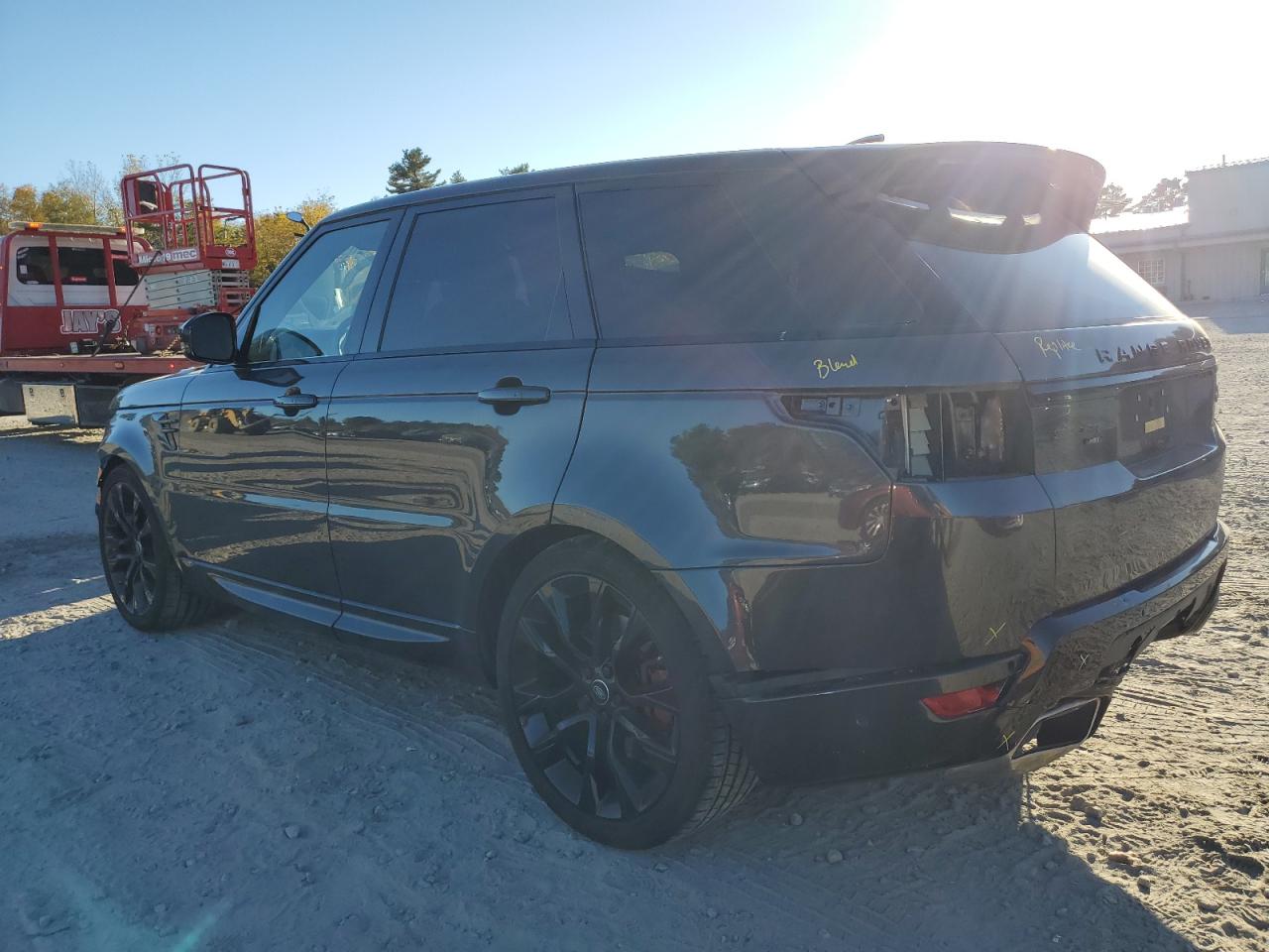 2019 Land Rover Range Rover - Image 2