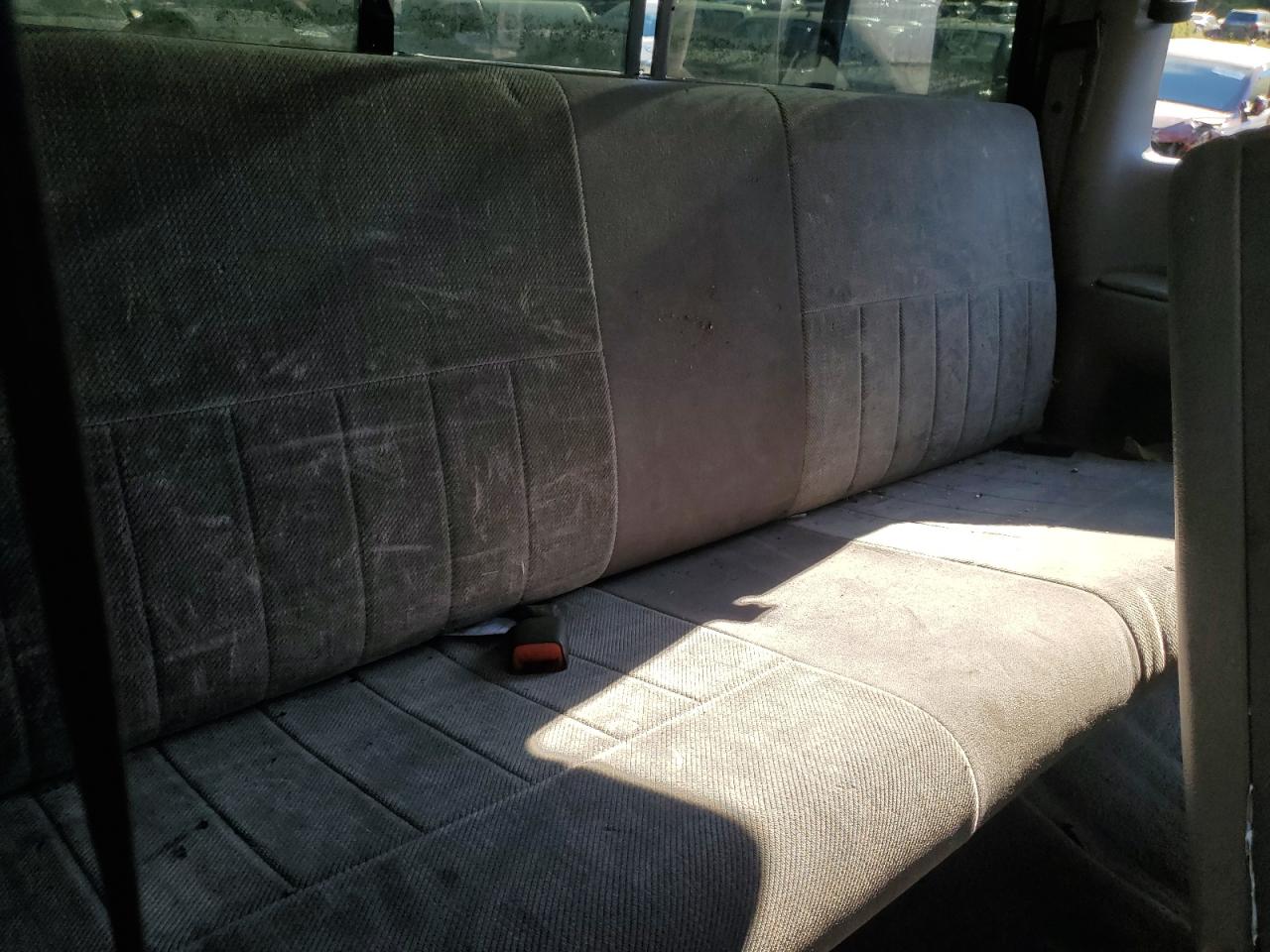 1996 Dodge Ram 1500 VIN: 3B7HF13Z2TG181586 Lot: 74469484