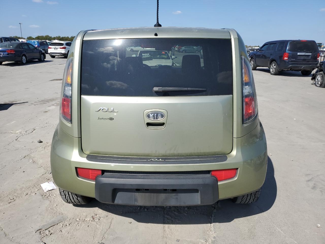 2010 Kia Soul + VIN: KNDJT2A22A7099730 Lot: 77411854