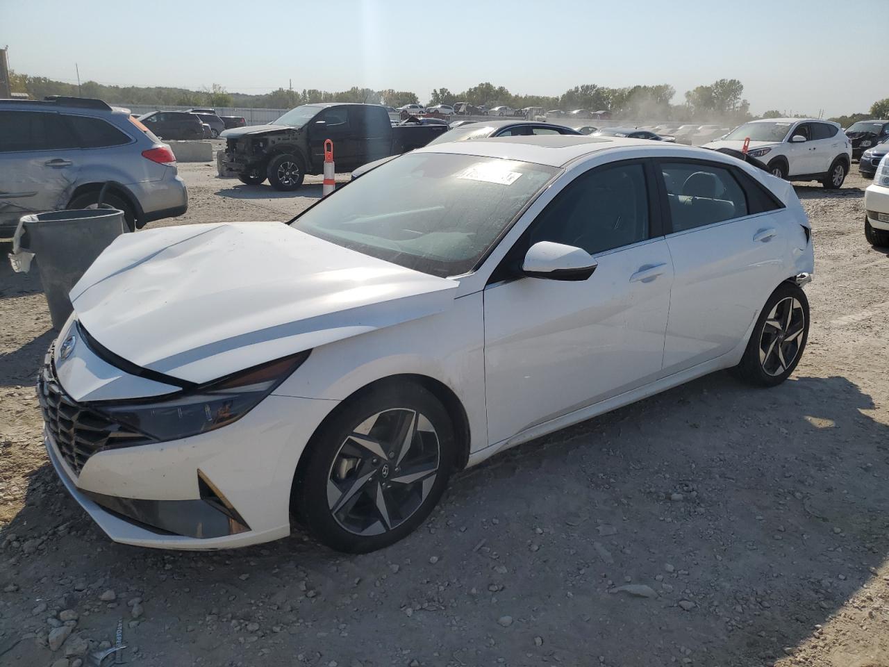 2023 Hyundai Elantra - Image 1