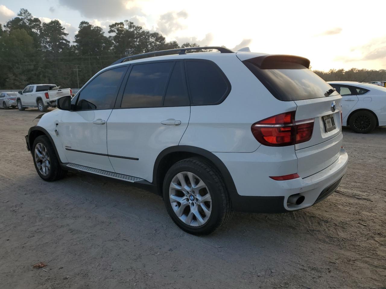 VIN 5UXZV4C59D0B03982 2013 BMW X5 no.2